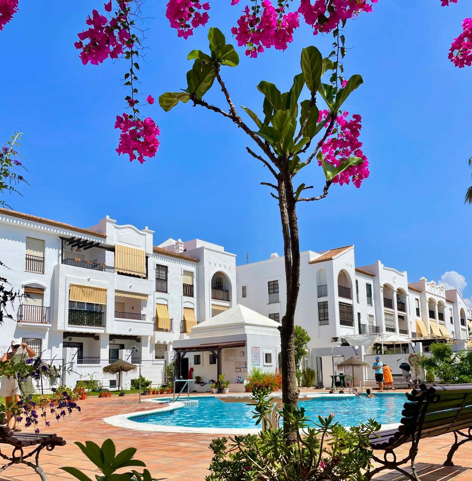 Sofivan Tropical - Pueblo Mediterraneo Motril Ngoại thất bức ảnh
